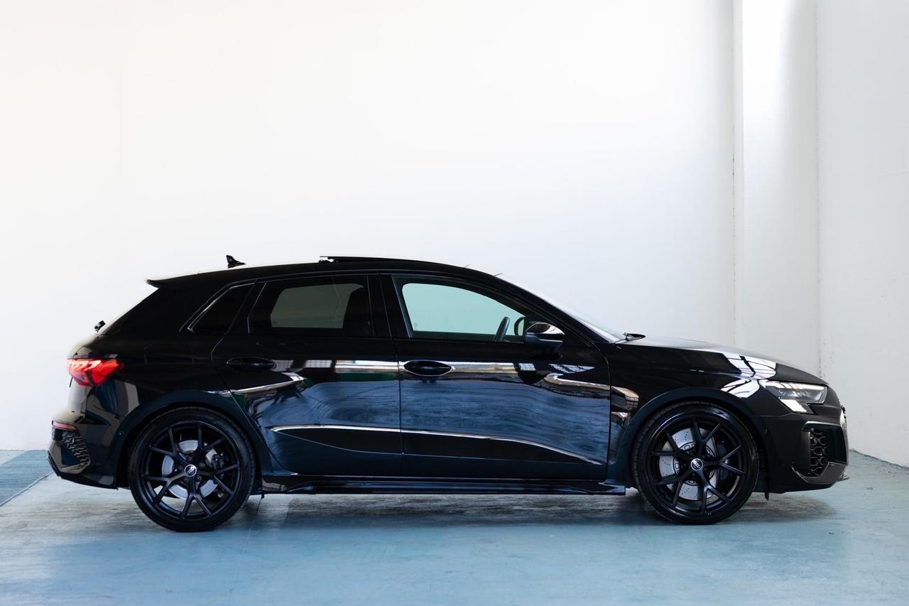 Audi RS3 Sportback 2.5 tfsi quattro s-tronic 400cv black edition