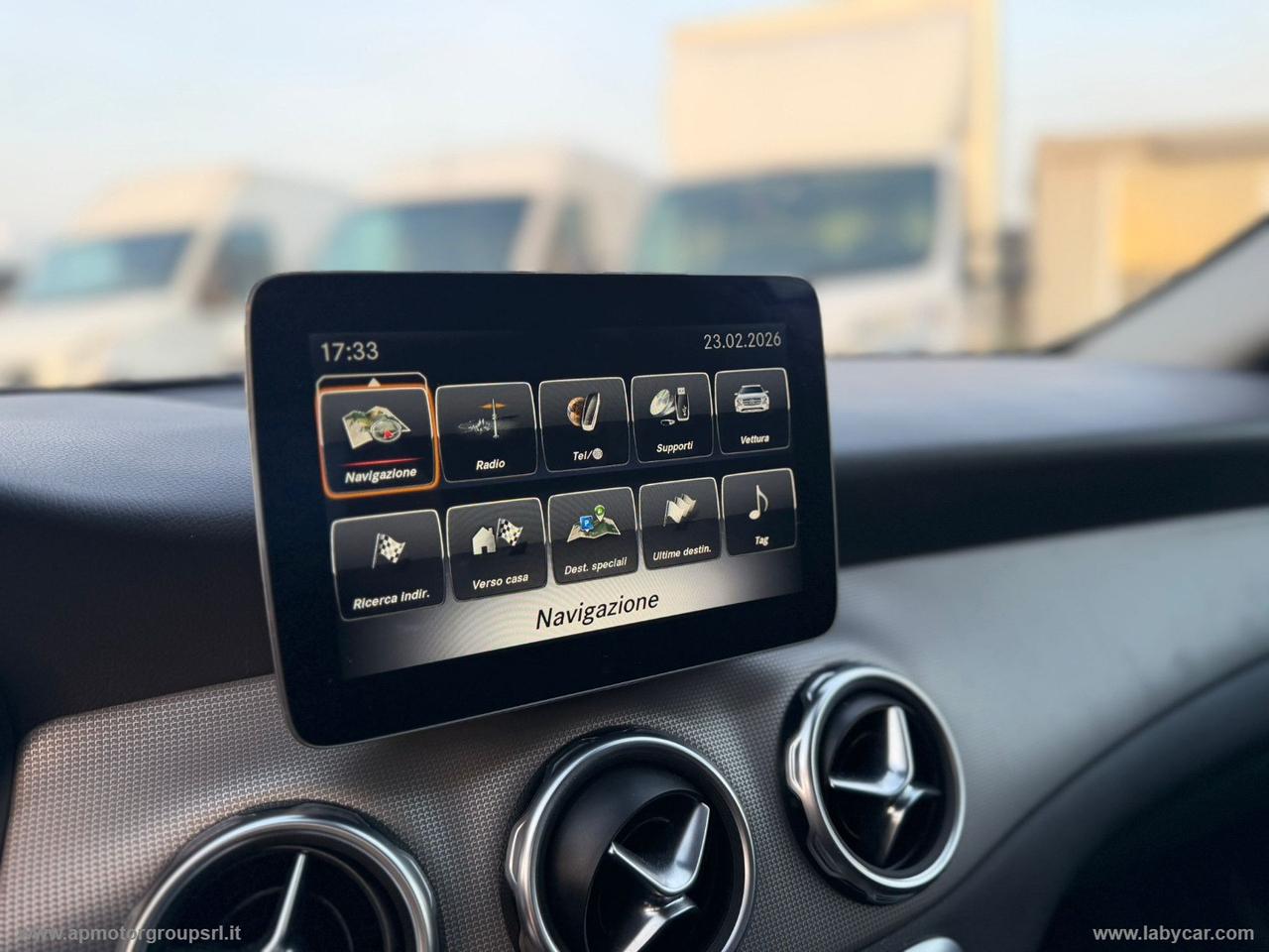 MERCEDES-BENZ GLA 200 d Automatic Sport