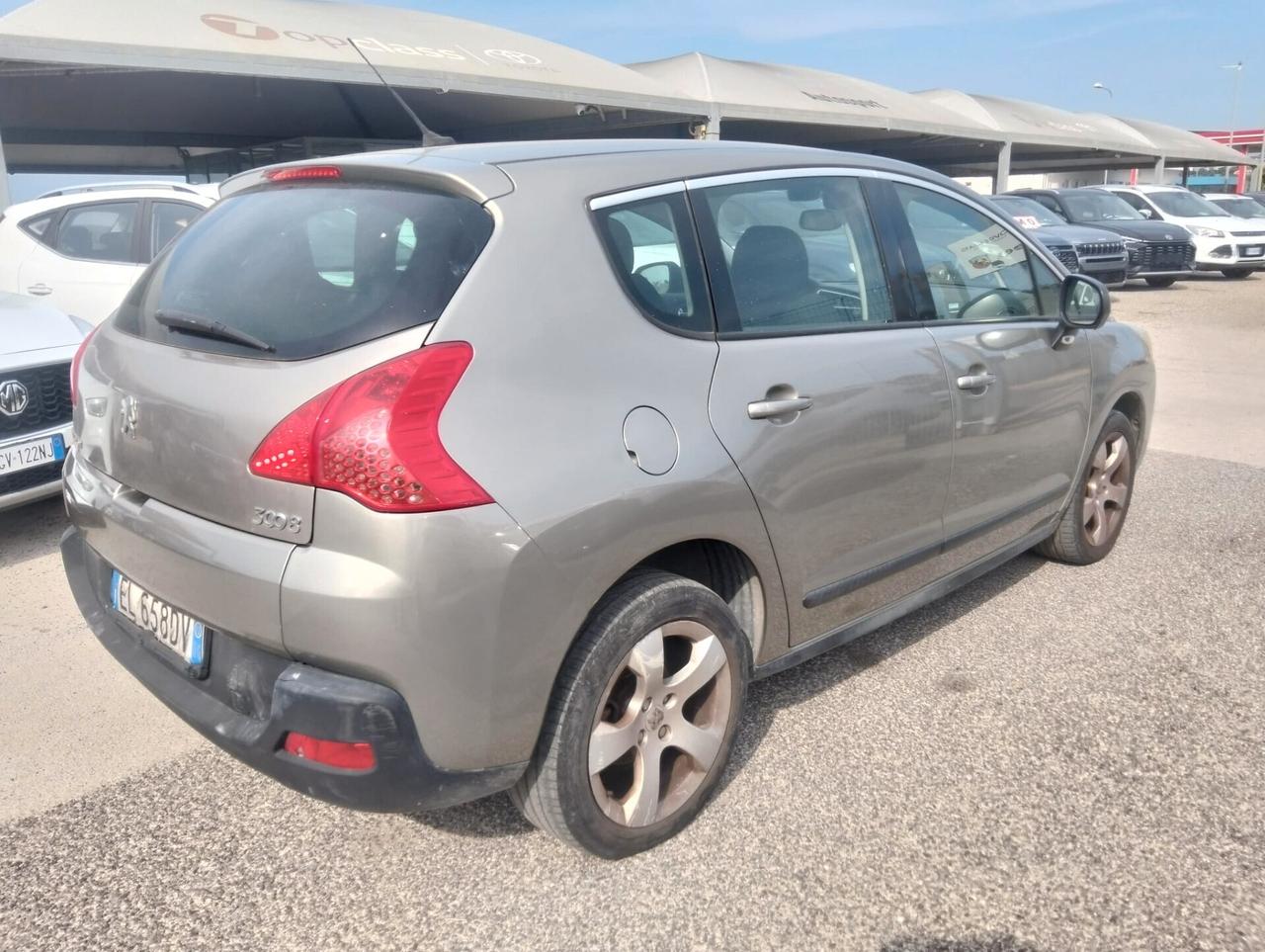Peugeot 3008 1.6 HDI 112CV TECNO