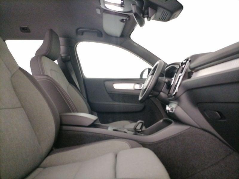 Volvo XC40 2.0 b3 Core auto