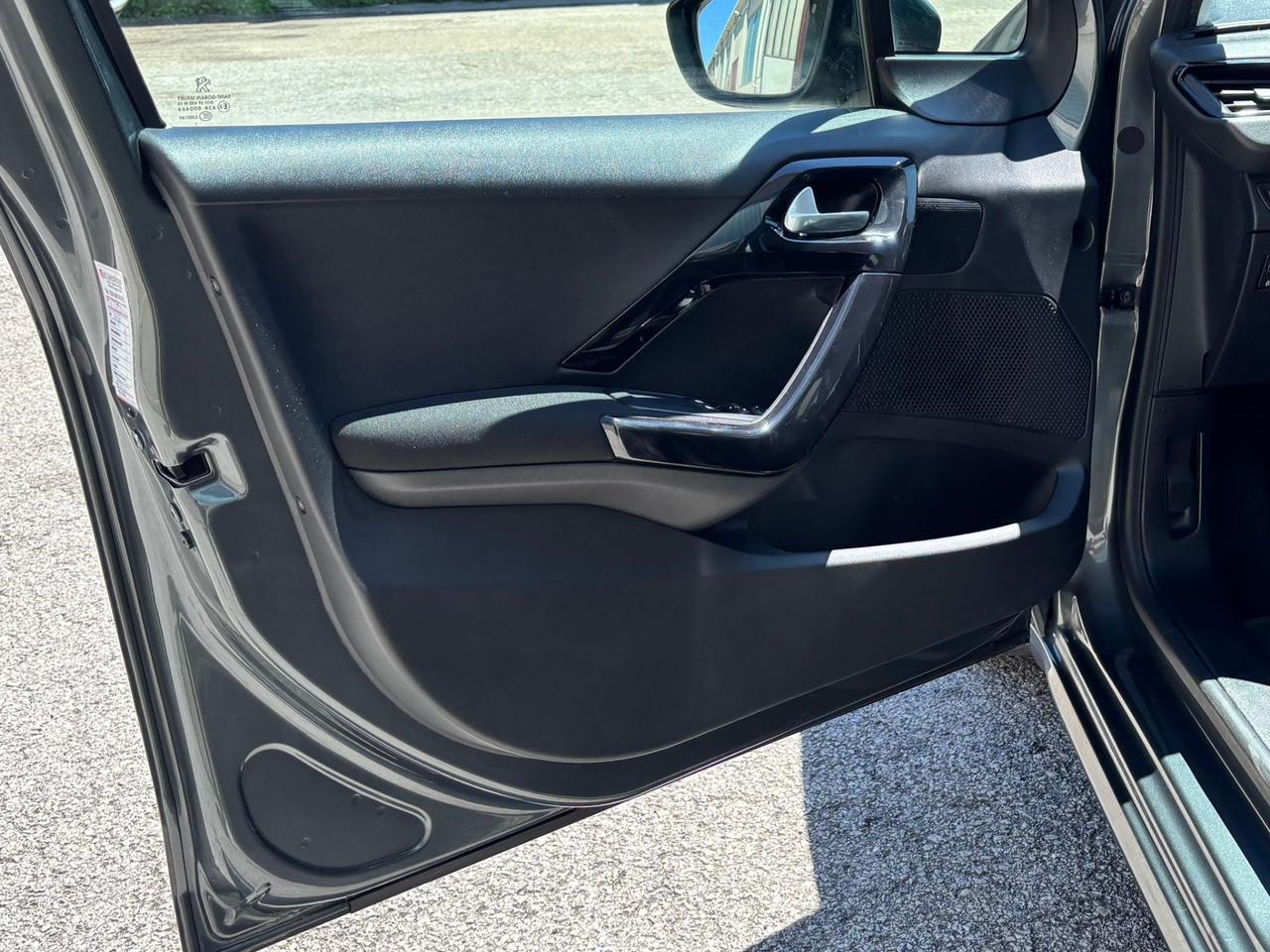 Peugeot 208 BlueHDi 75 5 porte Allure