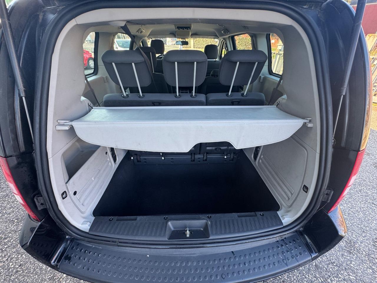 Chrysler Voyager Grand 2.8 CRD cat Limited Auto