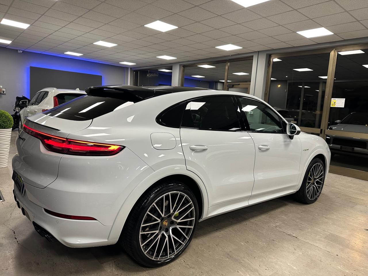 Porsche Cayenne Coupé 3.0 V6 E-Hybrid