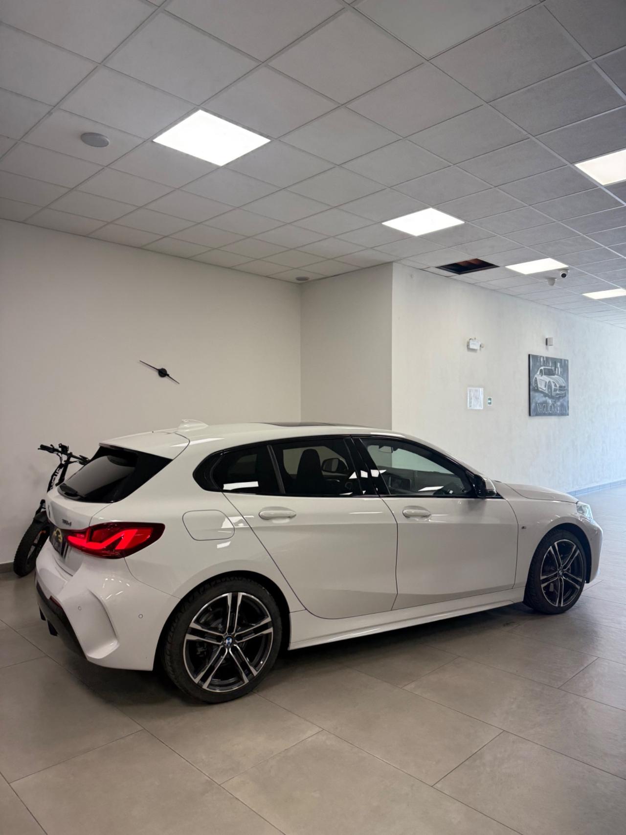 Bmw 116 116d 5p. Msport