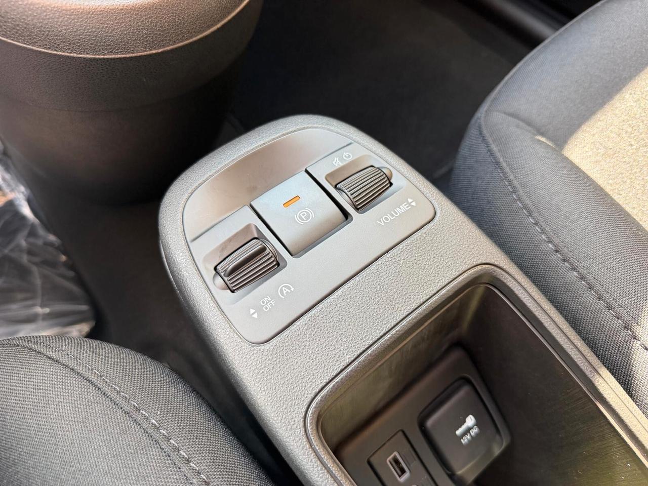 500 Berlina 1.0 Hybrid Icon PACK STYLE