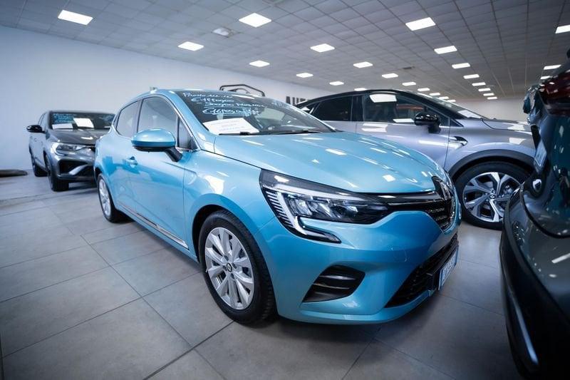 Renault Clio 1.6 E-Tech hybrid Intens 140cv auto my21