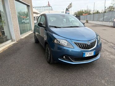 Lancia Ypsilon 1.0 FireFly 5 porte S&S Hybrid Gold Plus