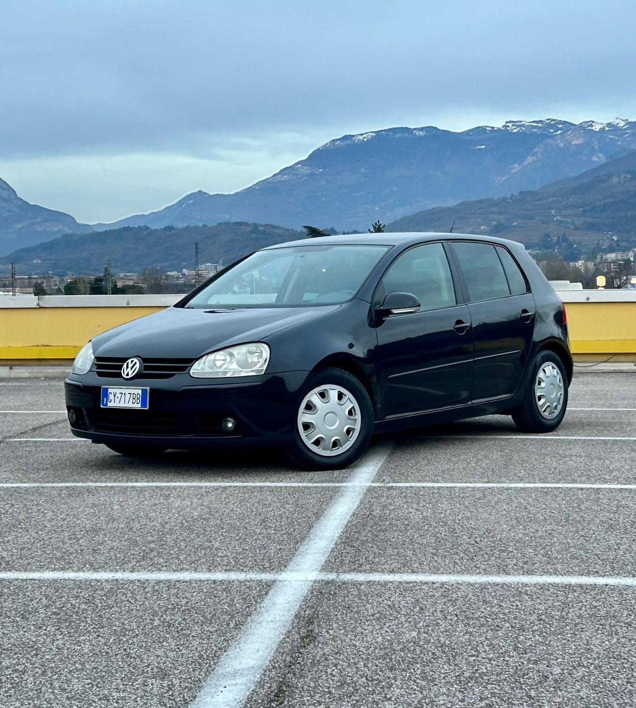 Volkswagen Golf 2.0 TDI 5p. GT Sport Neopatentati