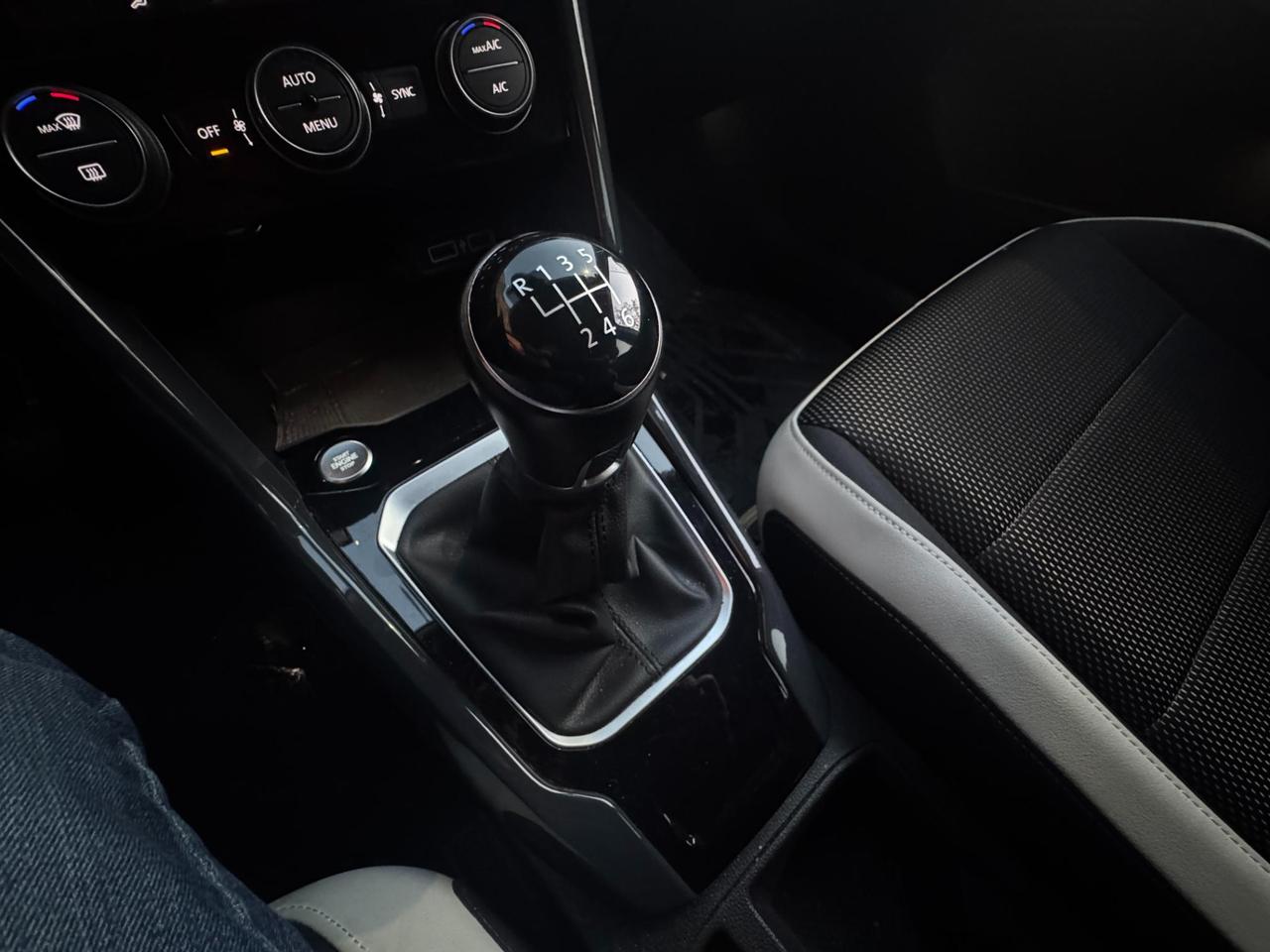 Volkswagen T-Roc 1.6 tdi Advanced ADVANCED