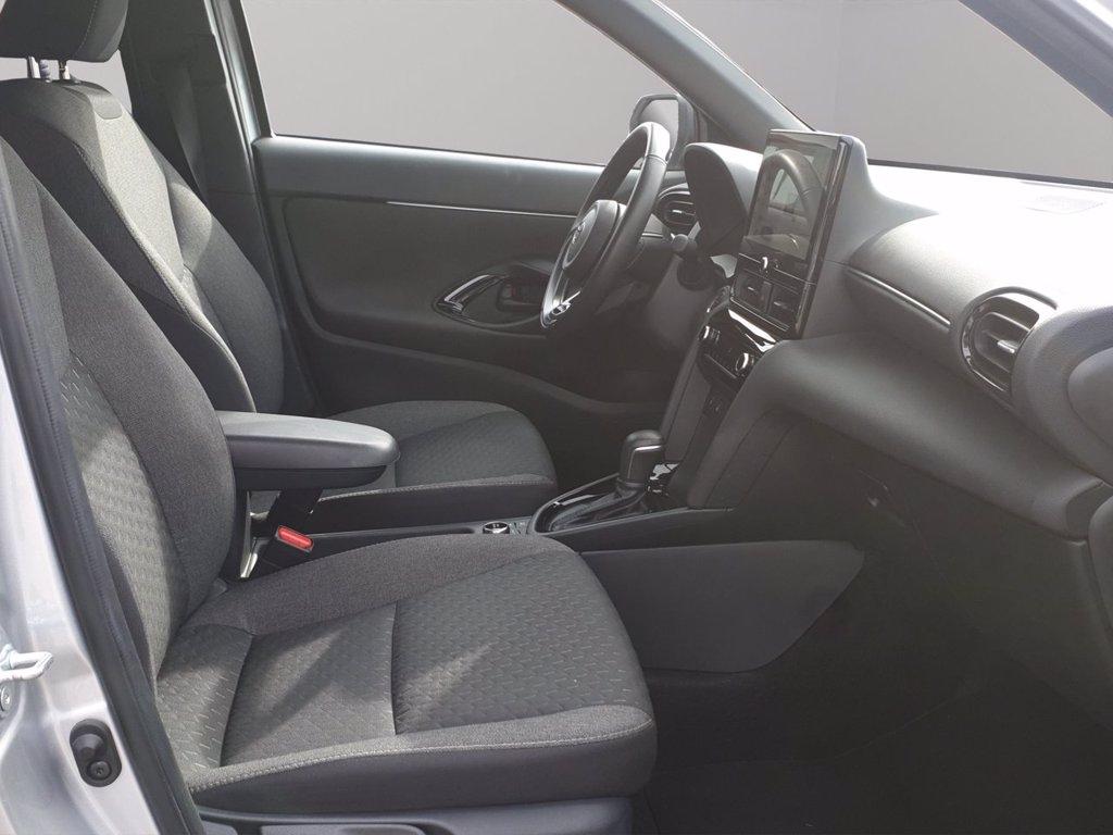 TOYOTA Yaris cross 1.5h trend awd-i 116cv e-cvt del 2025