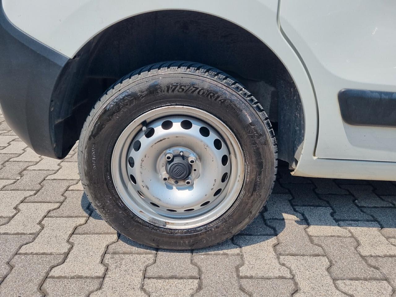 Fiat Fiorino 1.3 MJT 80CV Cargo