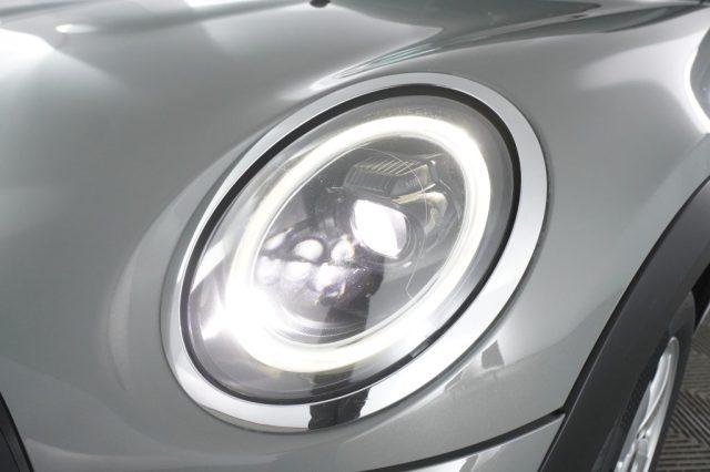 MINI Mini 5 Porte 1.5 Cooper Essential 5 porte