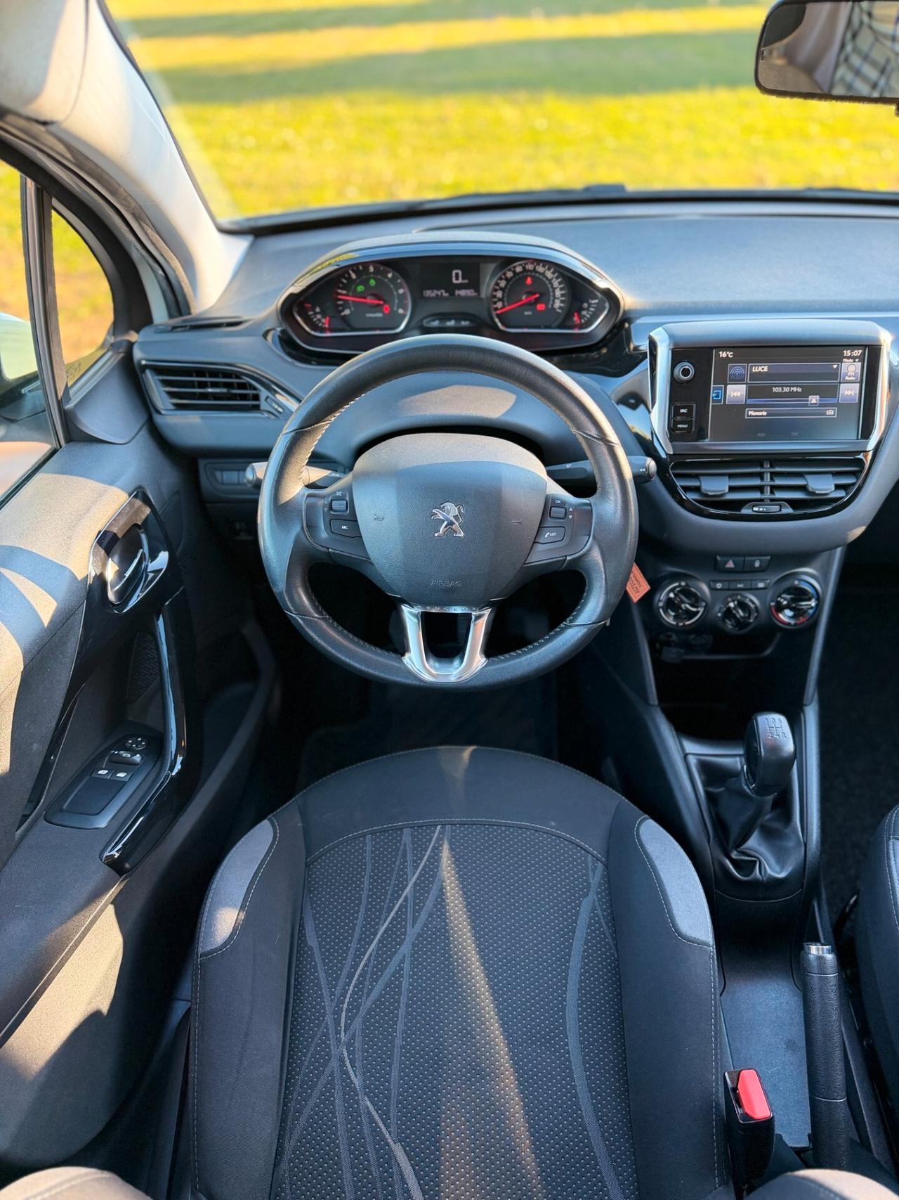Peugeot 208 1.4 HDi 68 CV 5 porte Allure (NEOPATENTATI)