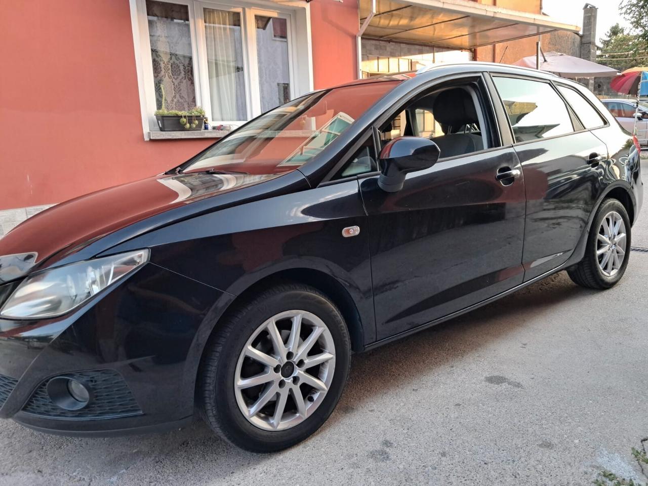 Seat Ibiza 1.4 5 porte Style gpl valido neopatentati