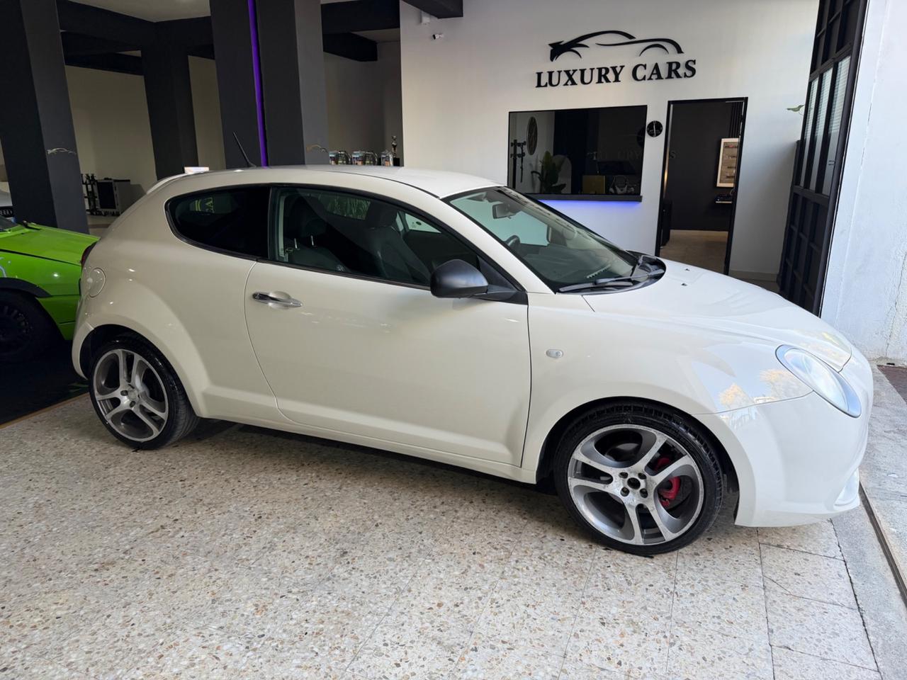 Alfa Romeo MiTo 1.6 JTDm 16V Distinctive Sport Pack