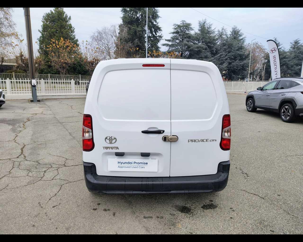 TOYOTA Proace City 1.5D L1 S Ground