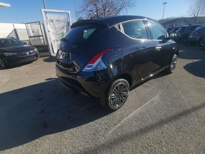 Lancia Ypsilon NUOVA My23 1.0 Firefly 70 CvStart&Stop Hybrid Gold