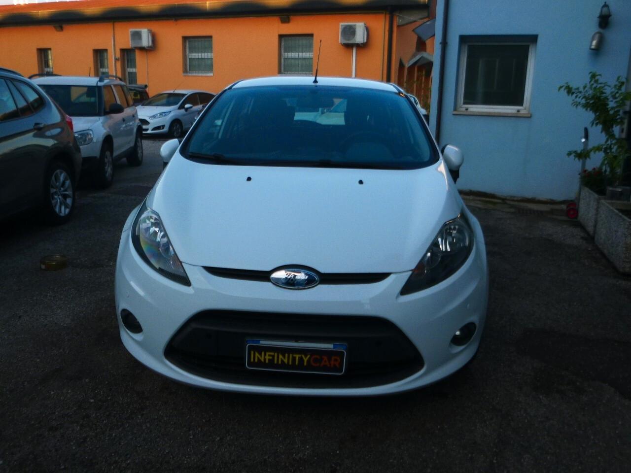 Ford Fiesta 1.4 5 porte Bz.- GPL Titanium