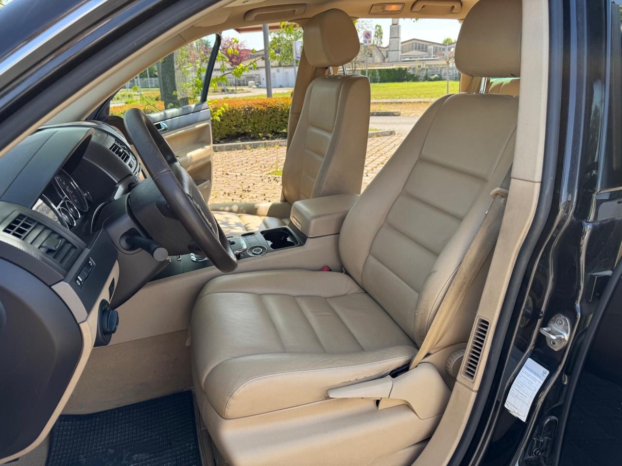 Volkswagen Touareg 3.0 V6 TDI DPF Exclusive