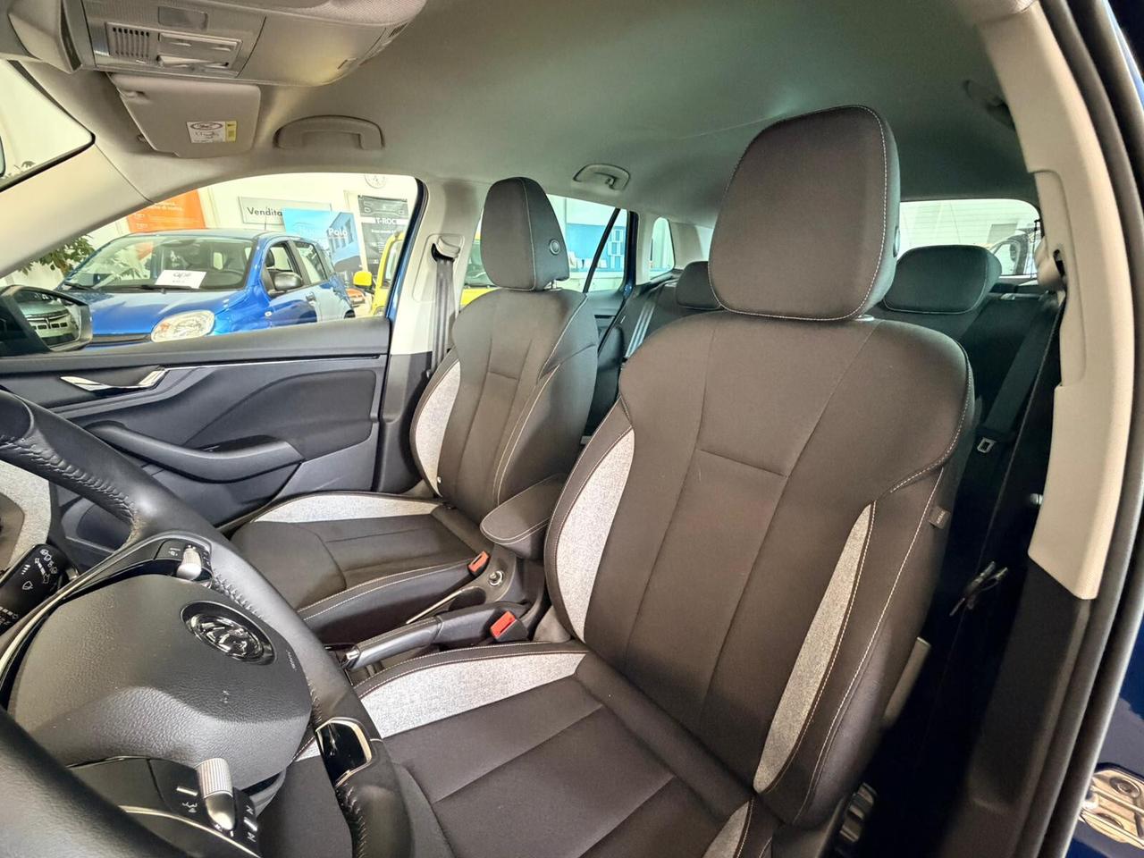 SKODA KAMIQ 1.0 TSI 95 CV BLACK DOTS