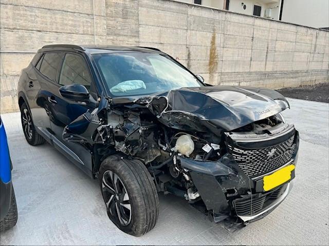 Peugeot 2008 024 sinistrato incidentato PureTech 130 S&S EAT8 Allure