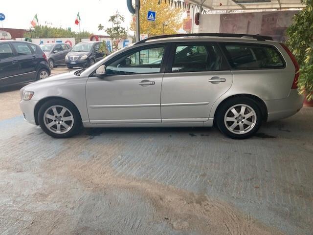 Volvo V50 D2 POLAR