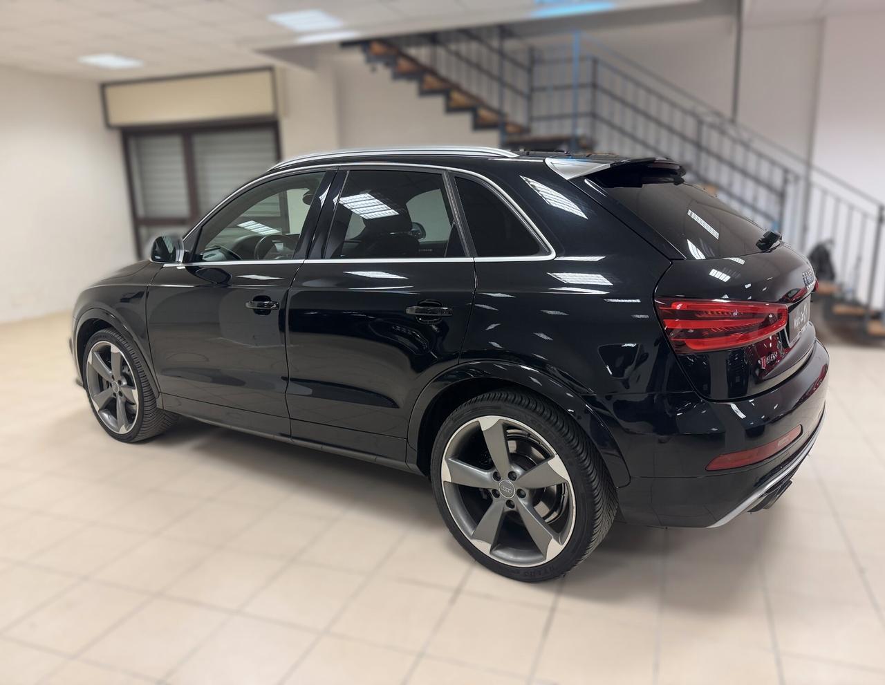 Audi Q3 RS 2.5 TFSI quattro S tronic