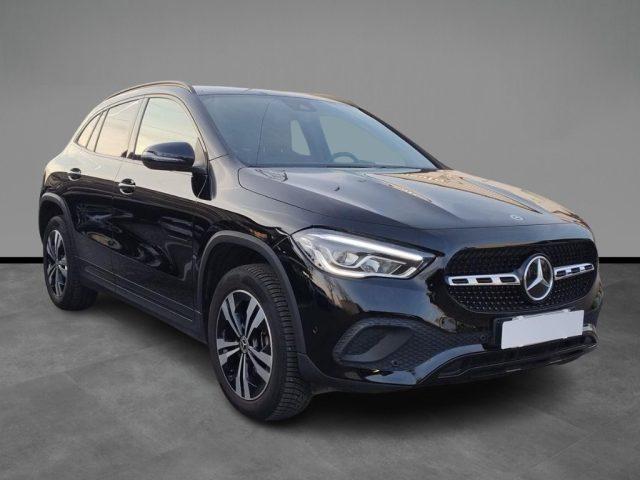 MERCEDES-BENZ GLA 200 d Automatic Sport