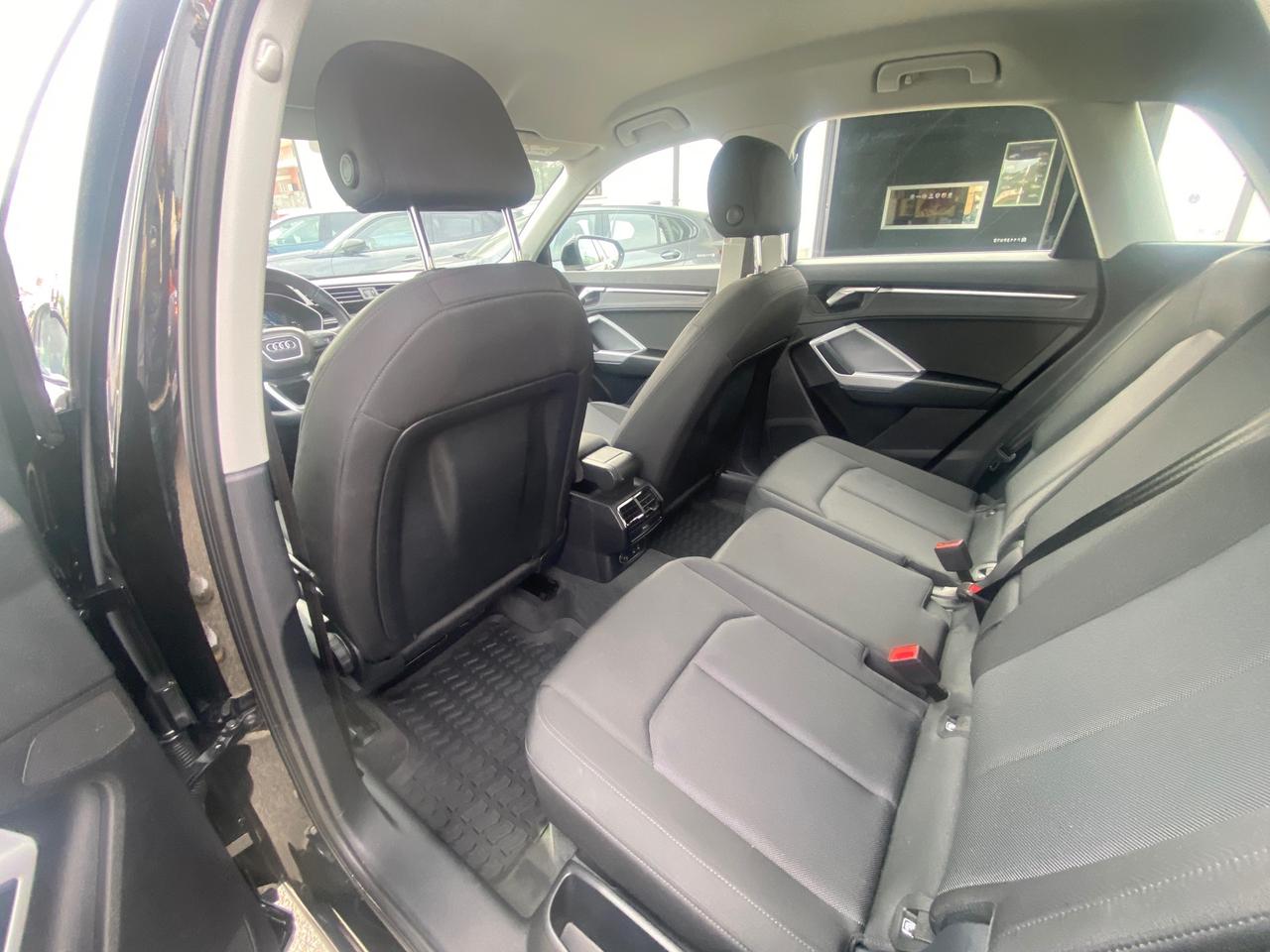 Audi Q3 35 TDI S tronic Business Advanced 150cv