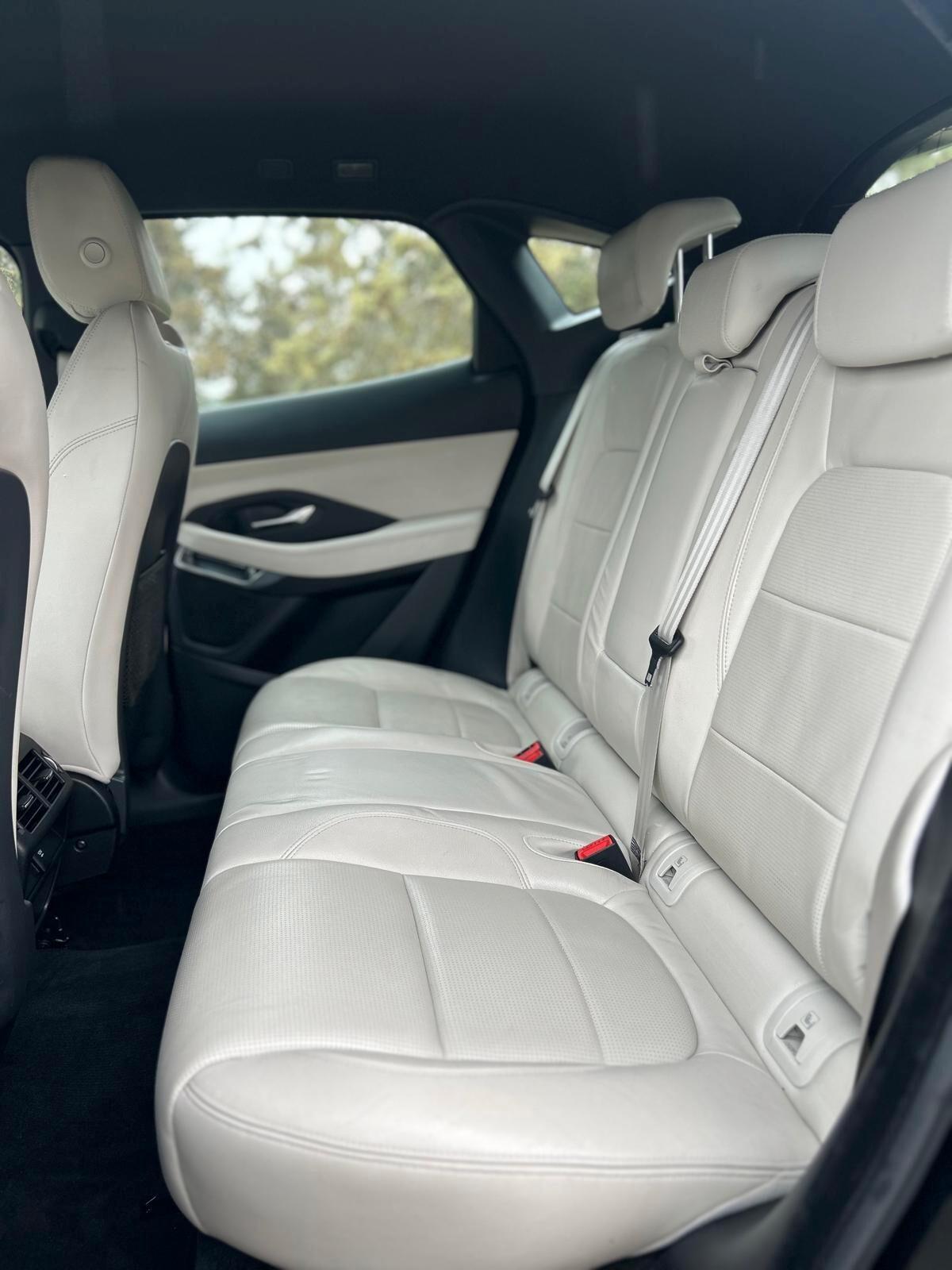 Jaguar E-Pace 2.0D 150 CV AWD aut. R-Dynamic HSE