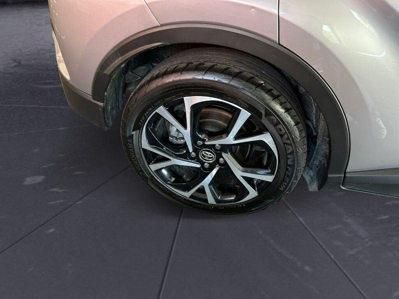 Toyota C-HR (2016-2023) 1.8 Hybrid E-CVT Dynamic