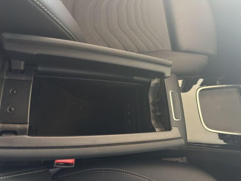 Mercedes-Benz Classe A A 180 d Advanced Auto