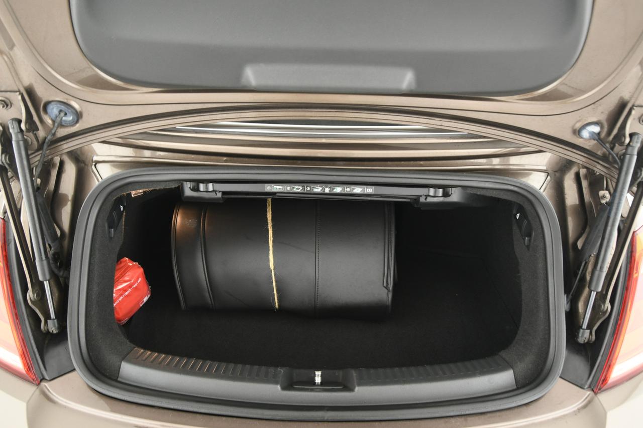 VOLKSWAGEN Maggiolino Cabrio 2.0 tdi Sport 140cv dsg PELLE+LED+C18"