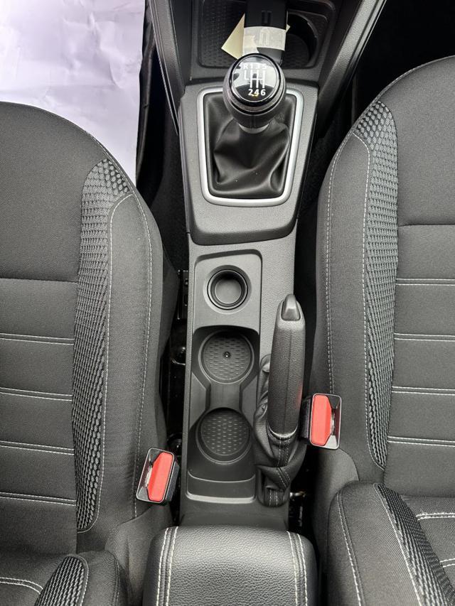 DACIA Duster 1.0 TCe GPL Prestige + GANCIO TRAINO +4 GOMME