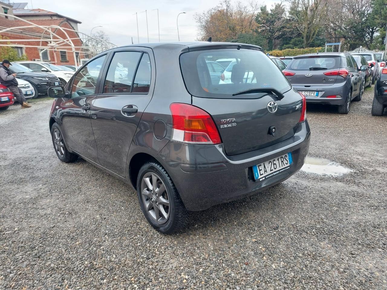 Toyota Yaris 1.0 5 porte UNICO PROPRIETARIO 12 MESI GARANZIA
