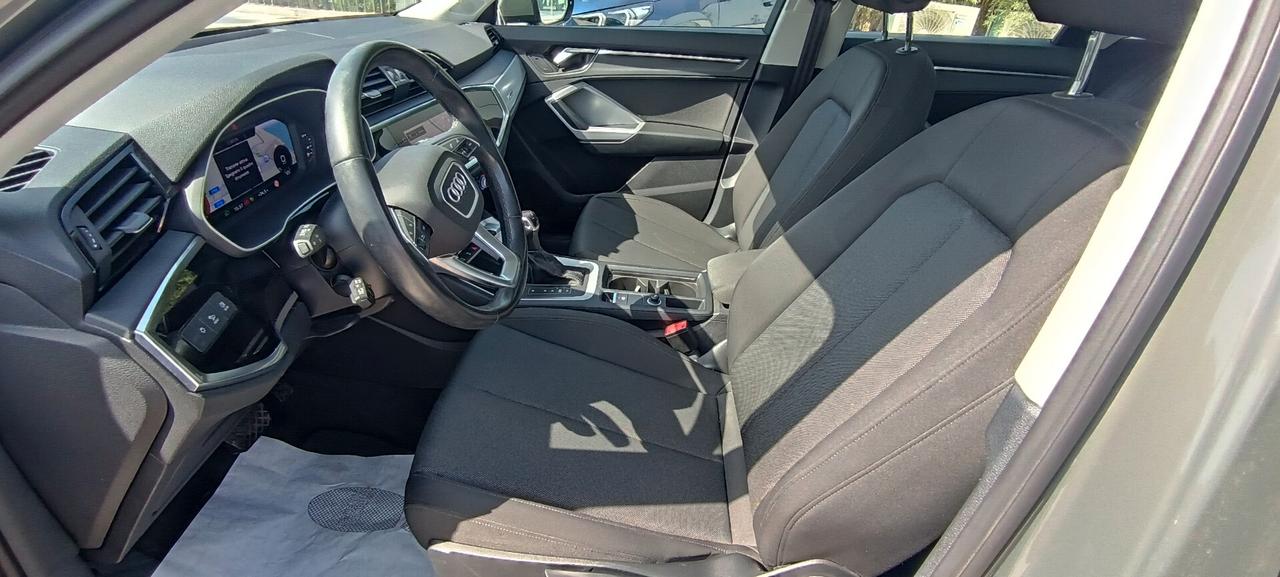 Audi Q3 35 TDI S tronic Business