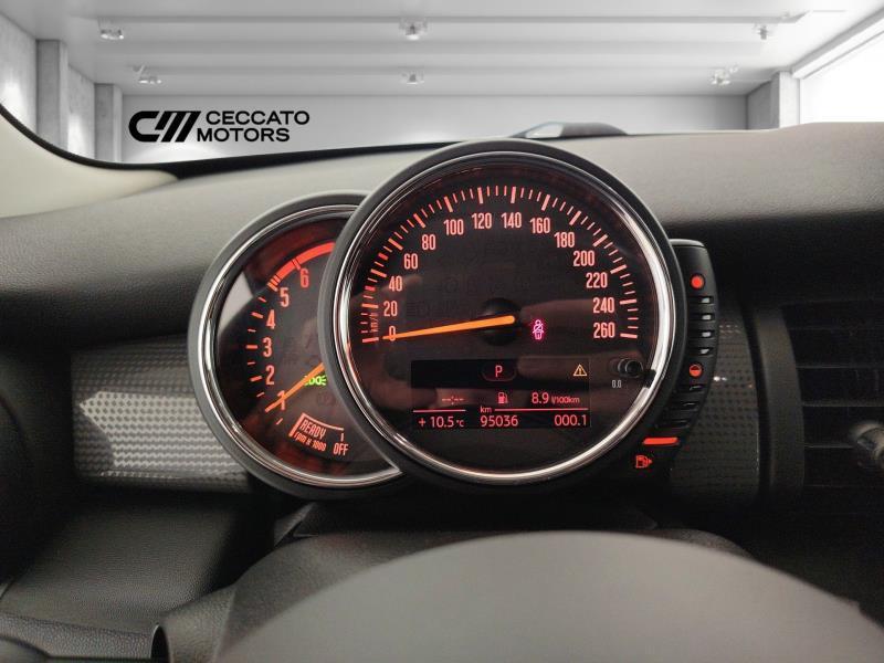 Mini Cooper D 1.5 D Cooper D Auto