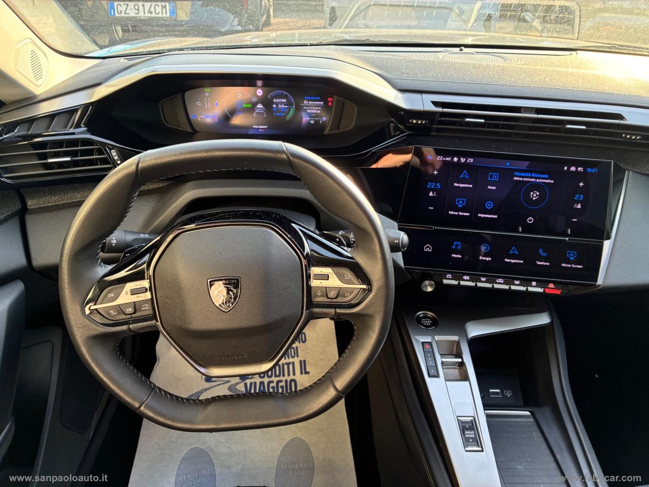 PEUGEOT 408 Hybrid 225 e-EAT8 Allure Pack