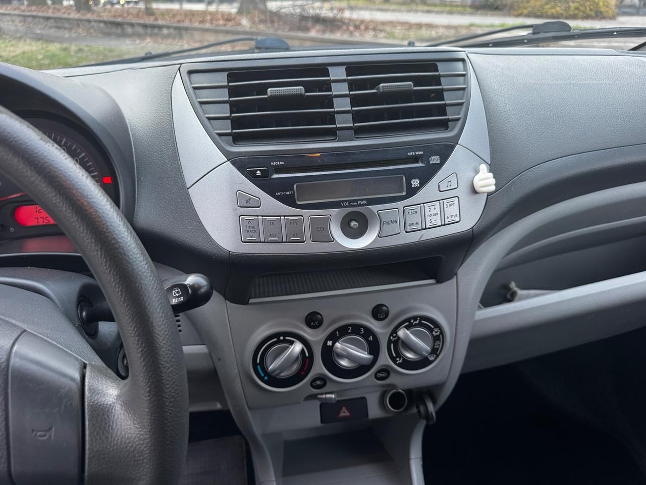 Suzuki Alto 1.0 con 77000km neopatentati