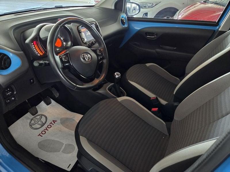 Toyota Aygo 2ª serie Connect 1.0 VVT-i 72 CV 5 porte x-play