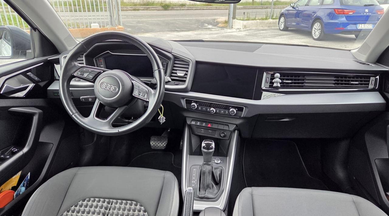 Audi A1 citycarver 30 TFSI S tronic