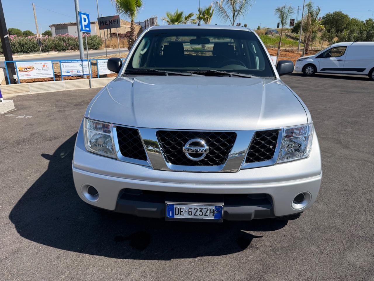 Nissan Navara 2.5 dCi 4 porte Double Cab XE 4X4 AUTOMATICA