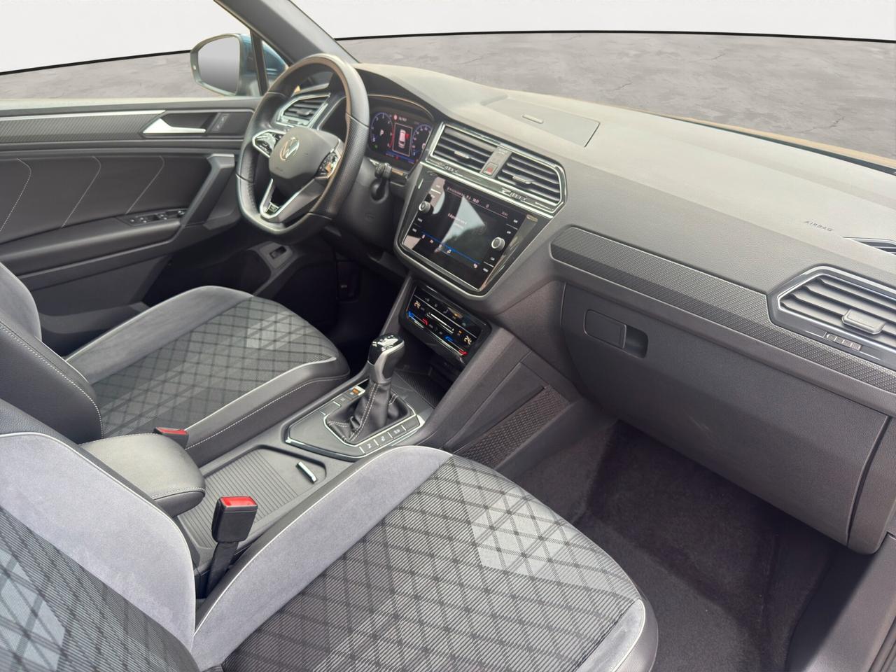 Volkswagen Tiguan 2.0 TDI 150 CV SCR DSG R-Line - 2023