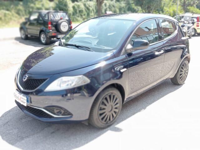 LANCIA Ypsilon 1.2 69 CV 5 porte Gold *ok neopatentati*