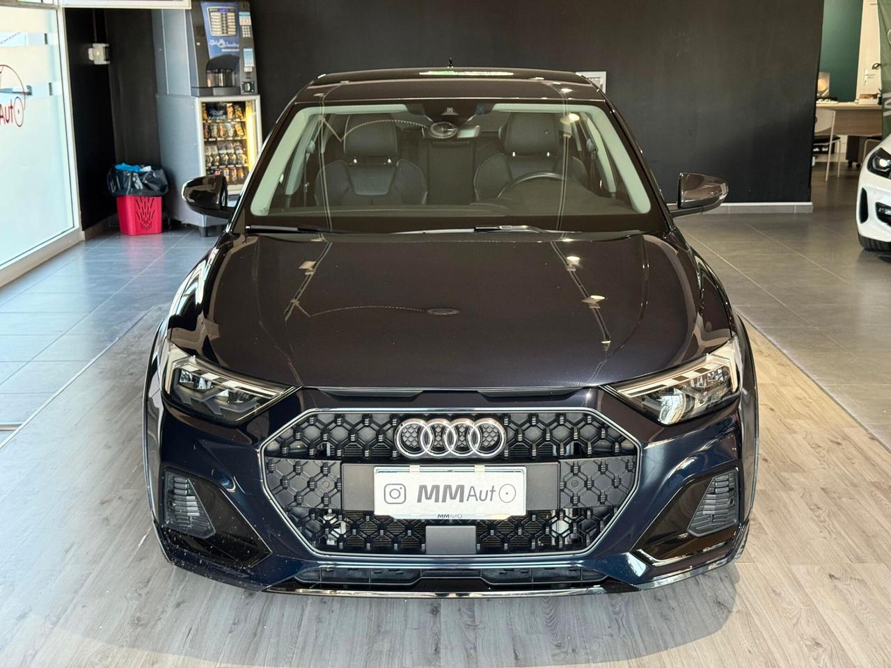 Audi A1 citycarver 30 TFSI S Tronic Identity Contrast