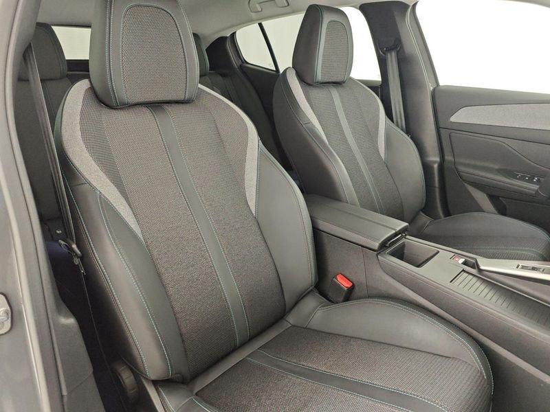Peugeot 408 Hybrid 145 e-DCS6 Allure