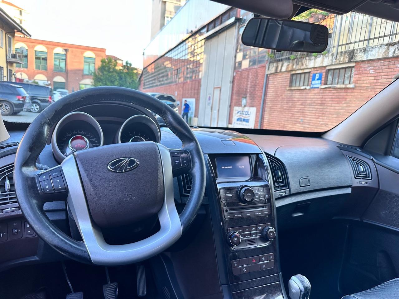 Mahindra XUV500 2.2 16V AWD W8