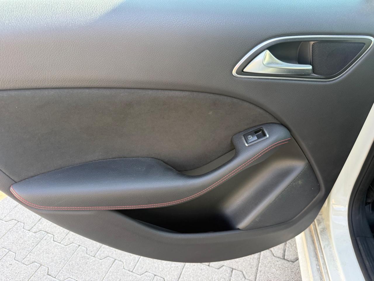 Mercedes-benz B 200 d Automatic Premium