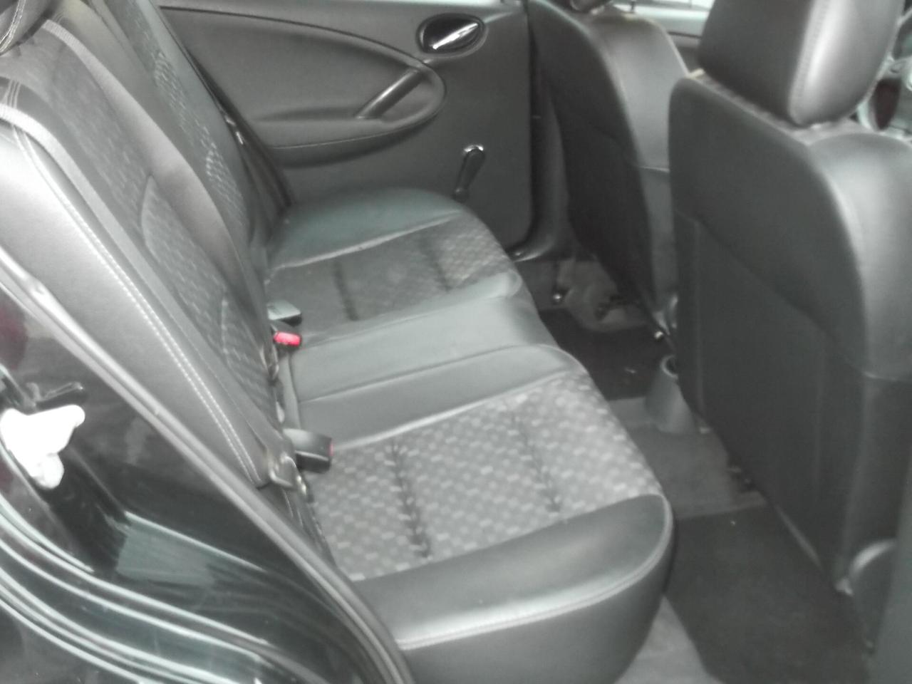 Mg ZR 105 cat 5 porte - 27