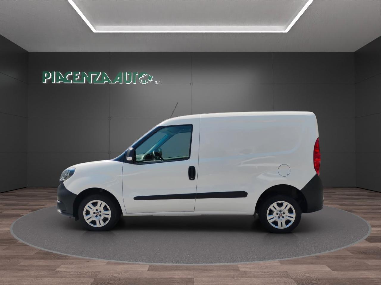 FIAT Doblo cargo 1.3 mjt. CH1 Lounge S&S...3 POSTI